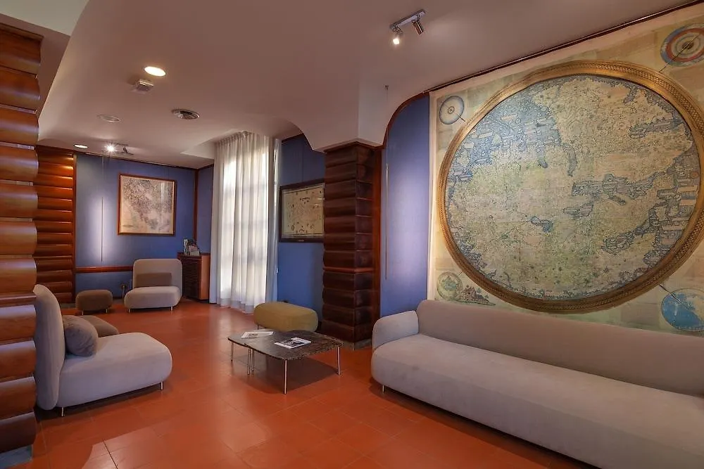 Hotel Ilaria Lucca 4*,