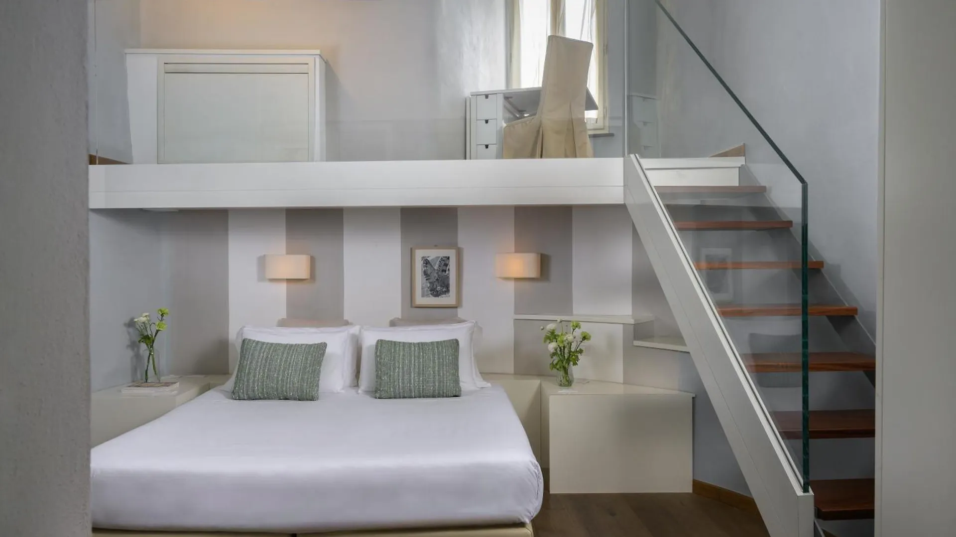 Hotel Ilaria Lucca 4*,