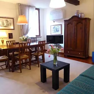 https://santamaria-apartment.hotelinveneto.com