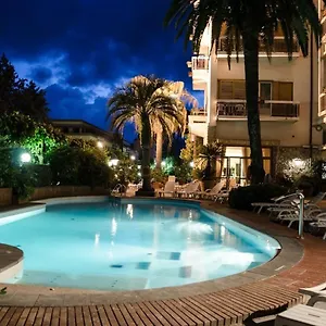 4* Szálloda Grand Tamerici & Principe