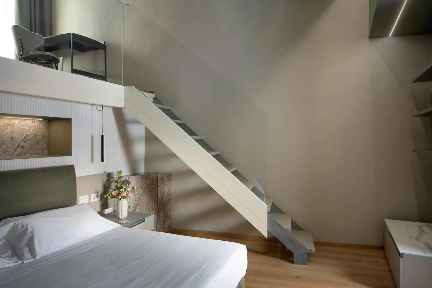 Hotel Ilaria Lucca 4*,